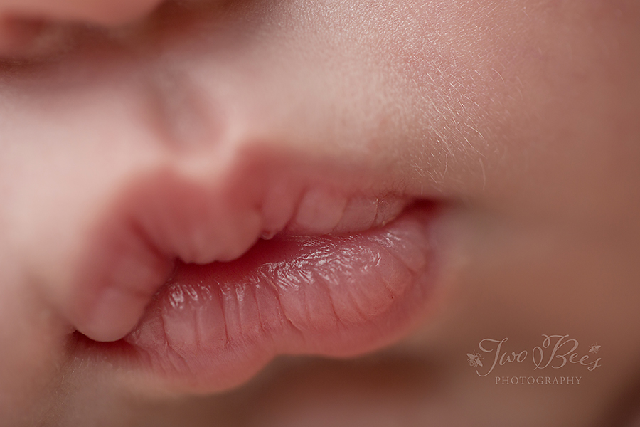 newborn baby lips